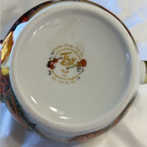 Cardew Design Musical Notes Ceramic Teapot - Picture 10 of 13